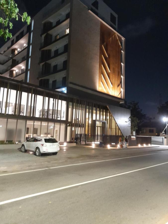 The Lennox D-Plus Apartments Accra Exterior photo