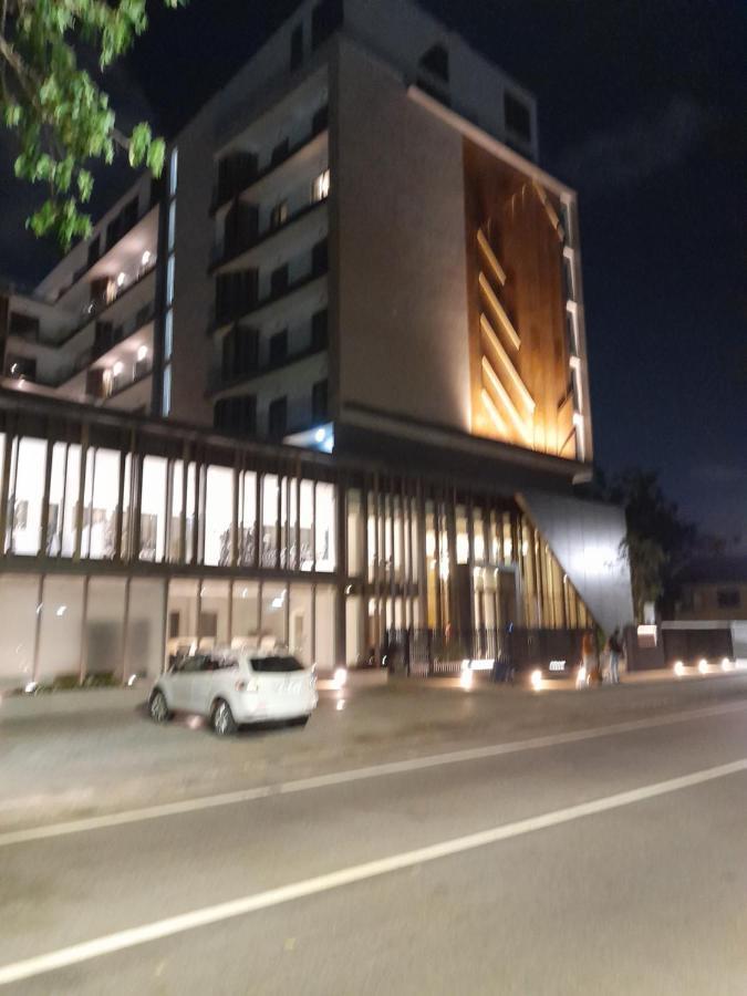The Lennox D-Plus Apartments Accra Exterior photo