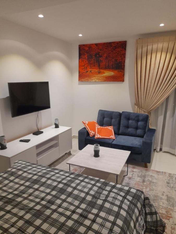 The Lennox D-Plus Apartments Accra Exterior photo