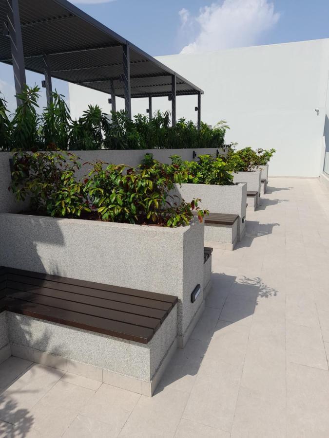 The Lennox D-Plus Apartments Accra Exterior photo